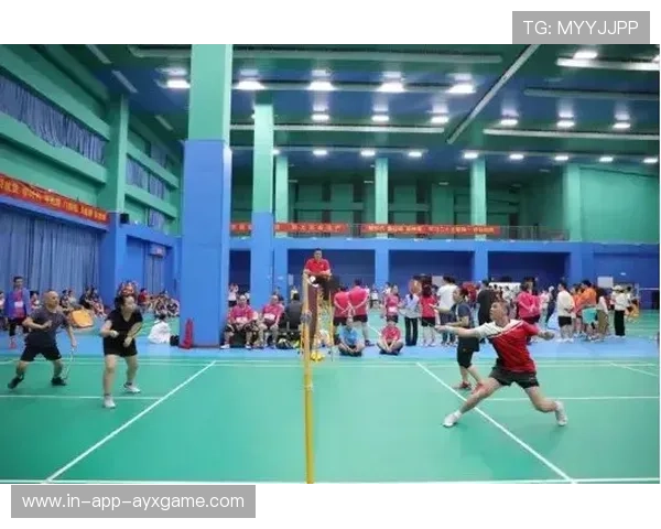 羽毛球世界级教练到访分享，带动国内训练观念升级