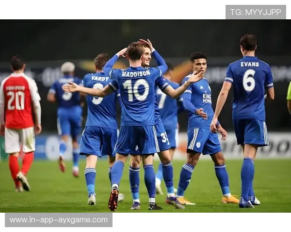 阿贾克斯计划在进攻端加入更多变向与速度训练:开启足球新纪元 阿贾克斯计划在进攻端加入更多变向与速度训练:开启足球新纪元