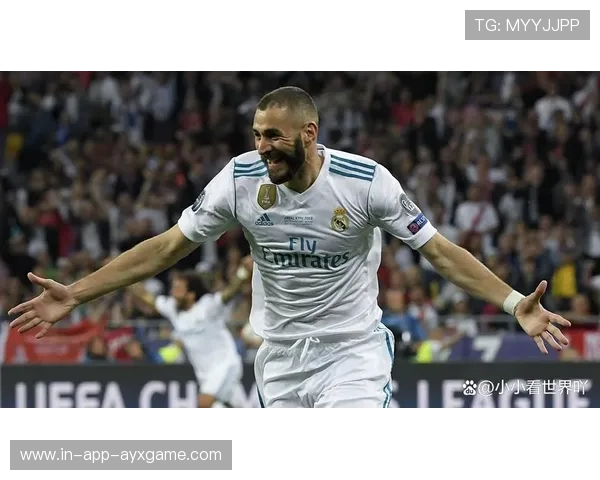 皇马本泽马门前抢点连续破网