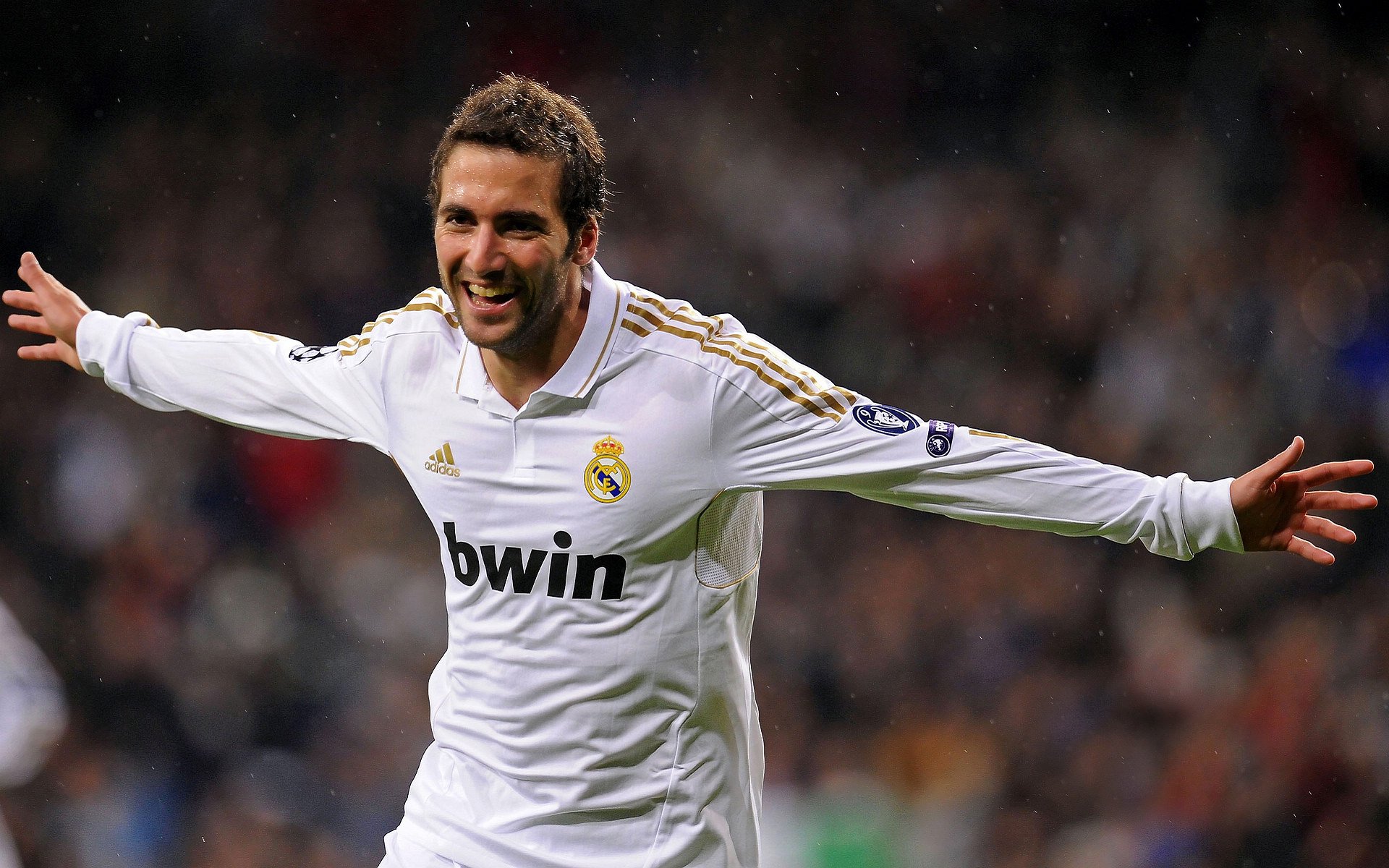 中国足球走向数字经济 引领行业智能升级，中国足球产业